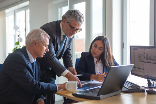 Recrutamento de executivos C-Level: como contratar lideranças estratégicas